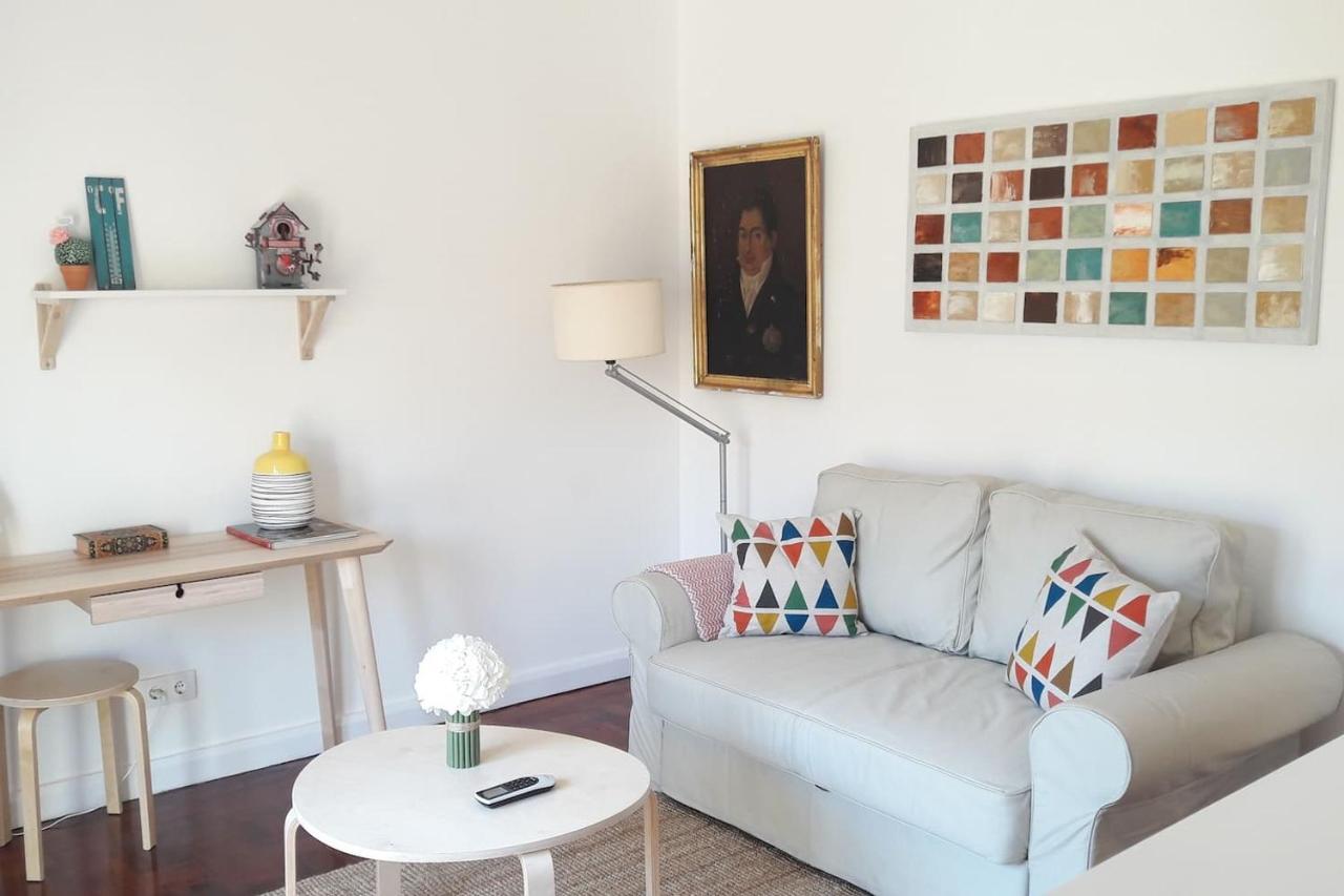 Modern Cosy Flat With Terrace In Campo De Ourique. Apartment Lisbon Exterior photo